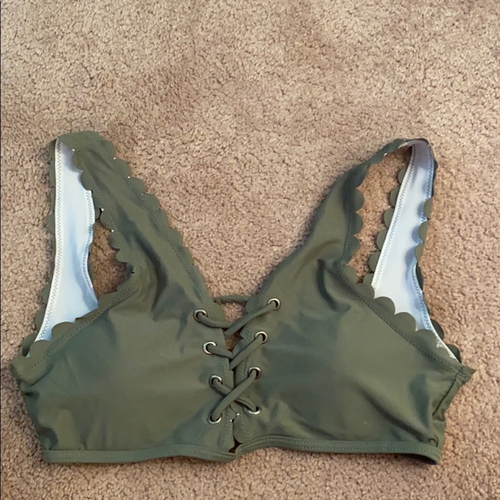 Bikini top